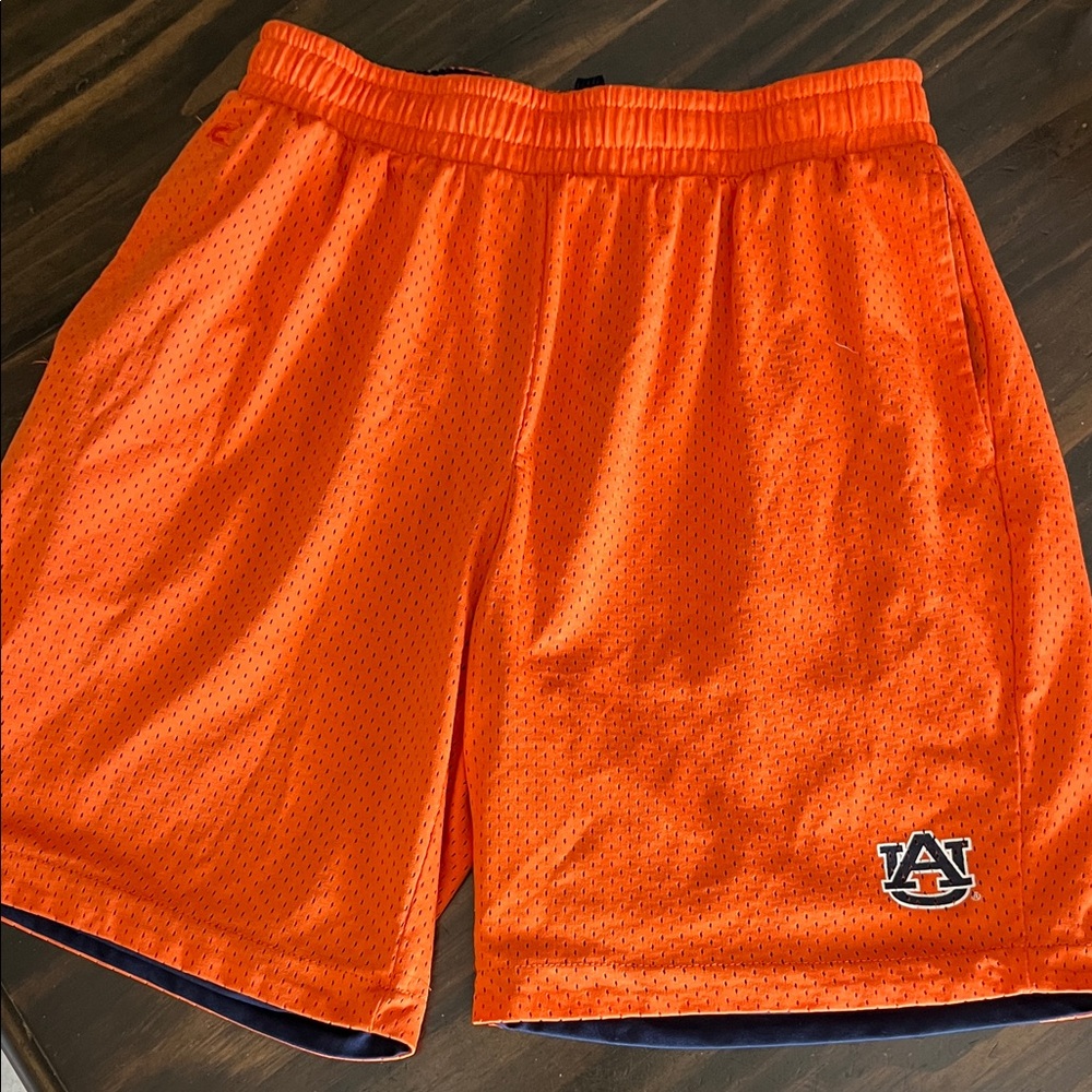 Auburn Tigers Boy’s XL Orange and Navy Mesh Athletic Shorts (reversible!)